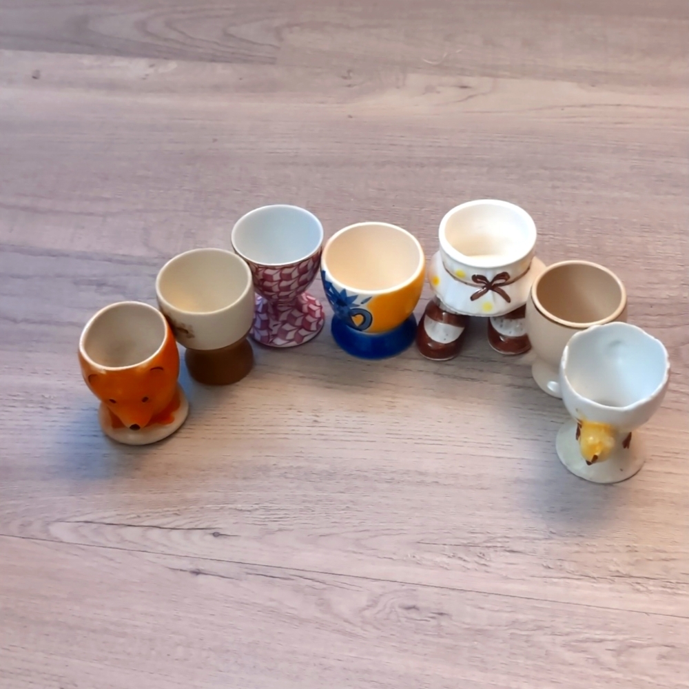7 Vintage egg Cup holders